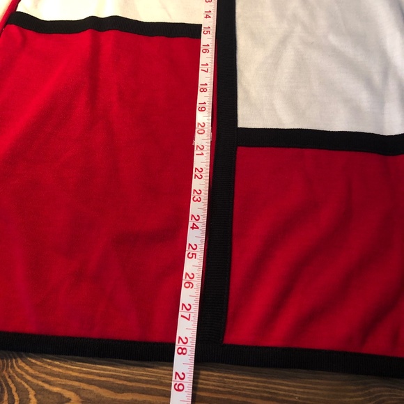 Acrylic Red n Cream Black Outline Sweater - Picture 6 of 7
